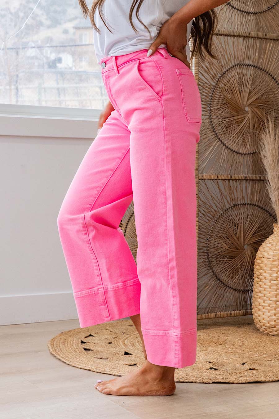 Wide Leg Jeans - Neon Pink